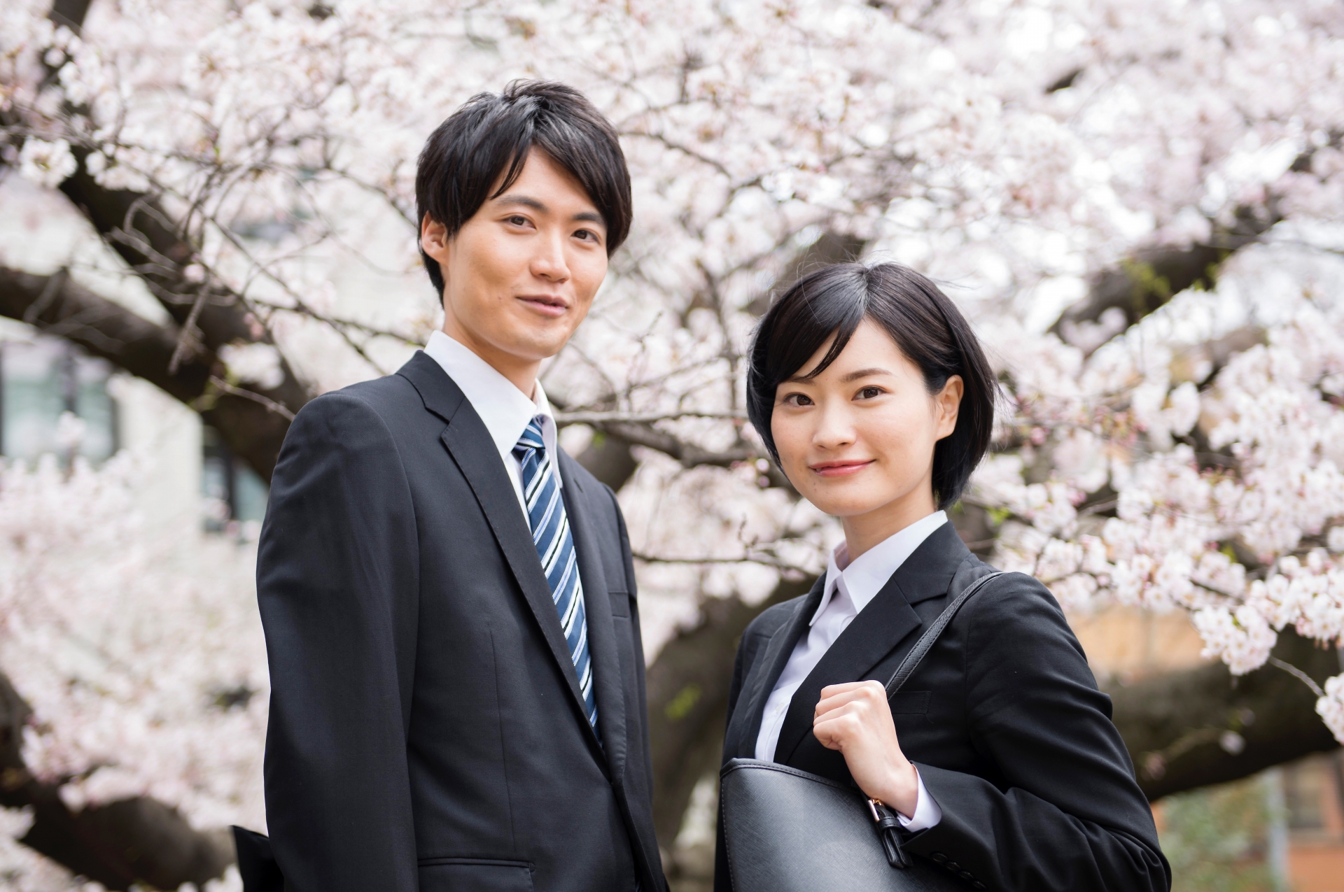 2027年卒の就活、売り手市場に変化の兆し｜AI時代に内定をつかむ5つの戦略と厳選サービス