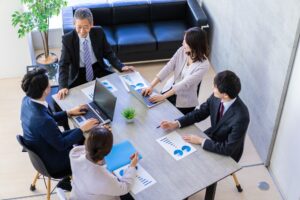 30代ホワイトカラーが今すぐ動くべき5つのキャリア戦略【2026年版・日経データで解説】